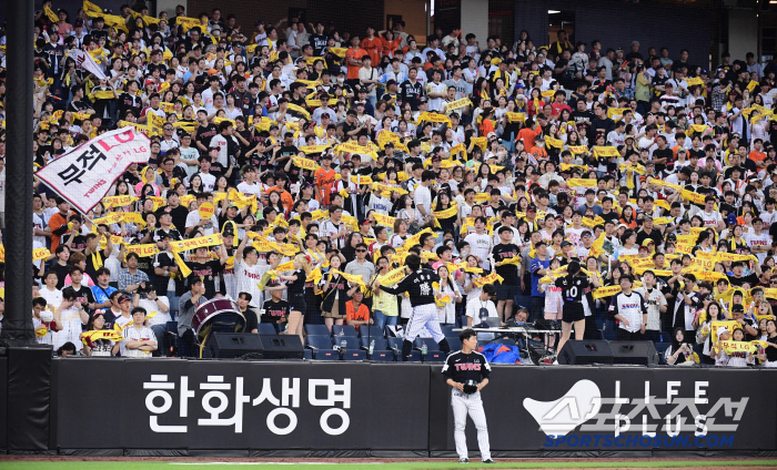 '미리보는 KS' 사생결단 1,2위 명품 맞대결, 연장 11회 혈투 끝 …