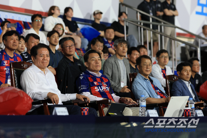 '믿었던 안데르손의 PK실축'수엡,'모따 멀티골'안양에 1대2역전패...…