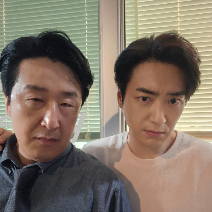 [SCin스타] 이준혁X현봉식, 현실 절친 케미 폭발…"냥기석씨, 달달한…