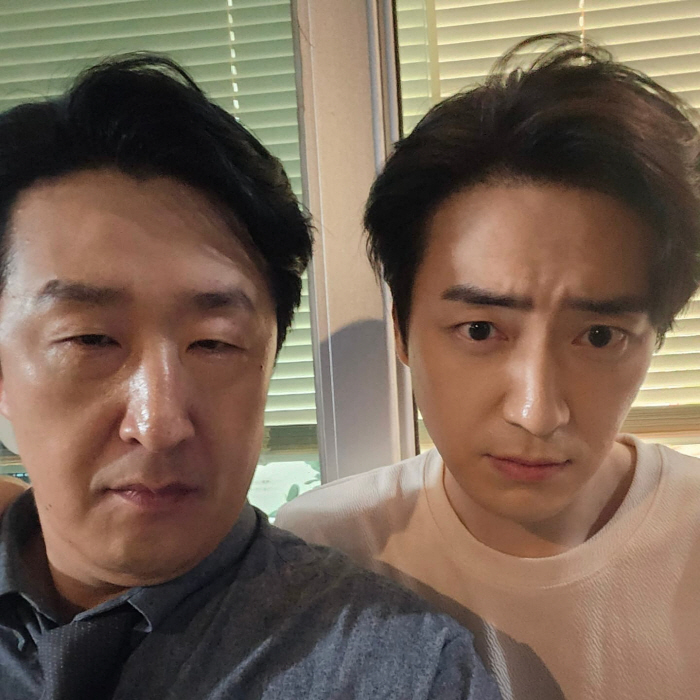 [SCin스타] 이준혁X현봉식, 현실 절친 케미 폭발…