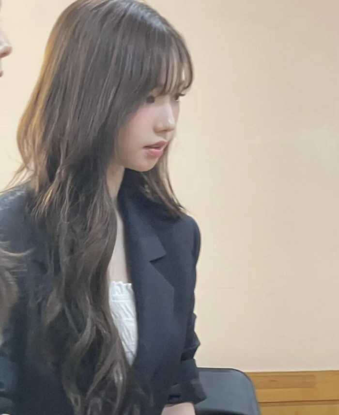 카리나, '의도無' 자동 민폐하객..친언니 결혼식 참석에 '웅성웅성'