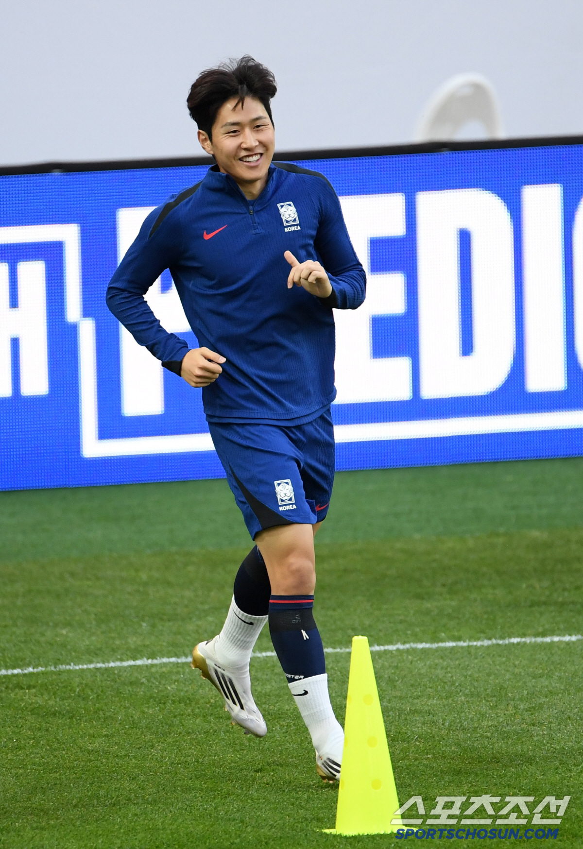 "초대박" FIFA 주목! 'LEE, PSG 마지막 공격 퍼즐'…이강인 …