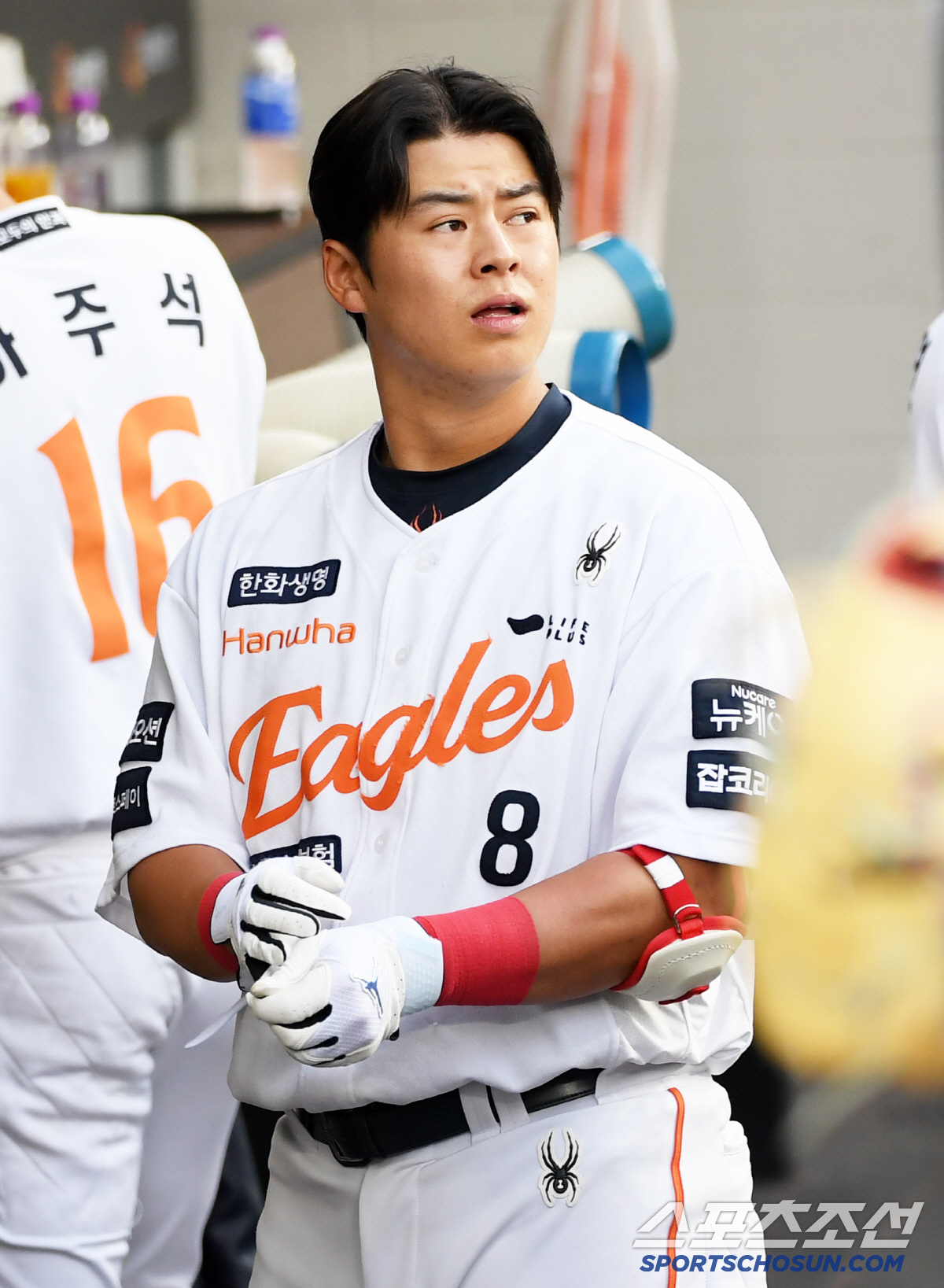 "야구는 70~80% 확률 싸움" 최원영→송찬의 교체, 문현빈 거르고 노…
