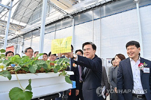 충남도, 부여에 스마트팜 23만㎡ 추가 조성…한옥마을도 확대