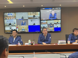 노동부, 노사관계·안전 긴급점검…