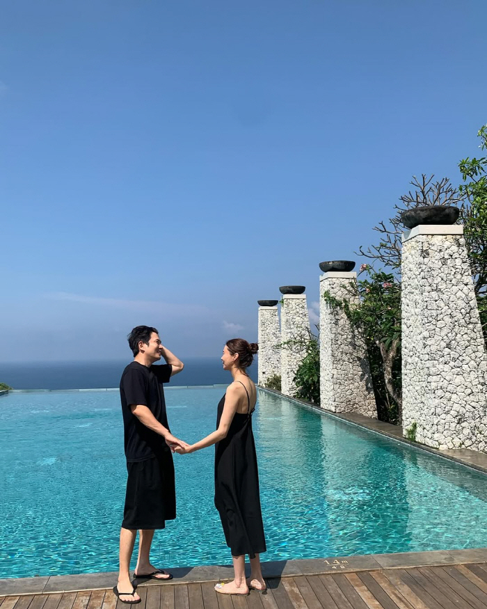 [SCin스타] 신혼여행 또 갔나..차예련♥주상욱, 발리서 꼭 껴안은 부…
