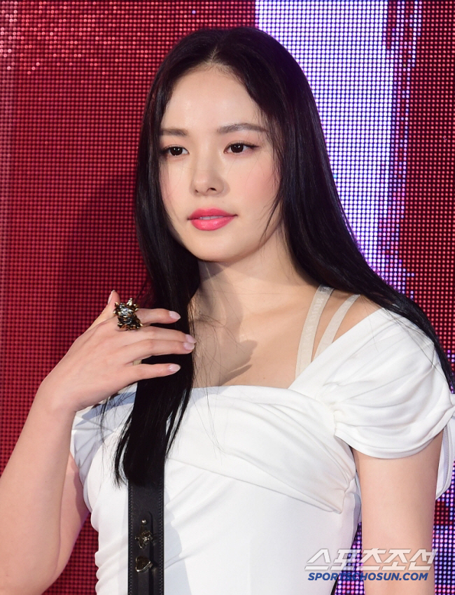 '태양♥' 결혼 후 두문불출 민효린 컴백하나? '써니' 칠공주 여행 예능 '아임써니땡큐' 런칭