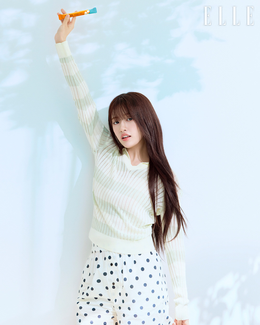 "안유진 말고 유진이와 커피 한 잔 하실래요?"…청량美 넘치는 미모 자랑