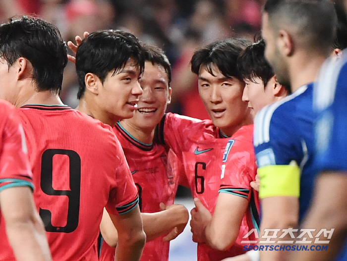'역대급 폭발력' K리그 최고 슈퍼스타 전진우, '한국 사랑' 세르비아 …
