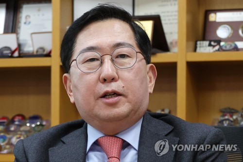 유용원 "B-1 벙커 라돈수치 위험수준…장병 40여명 무방비 노출"