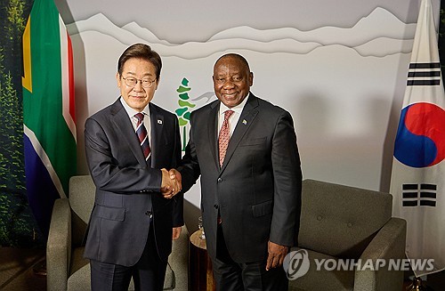 李대통령, 남아공 대통령과 정상회담…"교역투자·에너지 협력"(종합)
