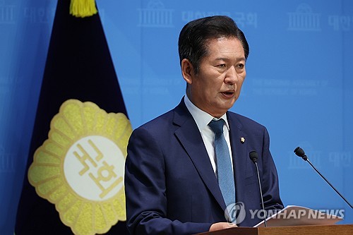 정청래 "박찬대 당권 도전할 듯…당대표 해도 상관없다"