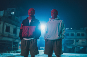 이정하 맨손 액션 통했다..'ONE' 웨이브 18일 연속 유료가입자수 견인 1위