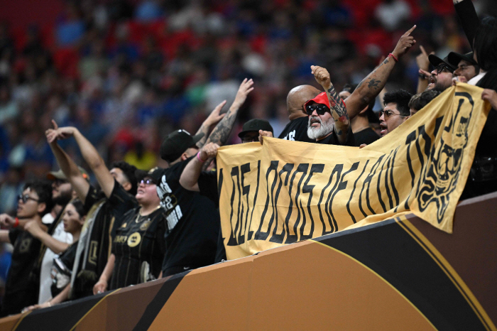 "저희 첼시인데..." MLS 평관 절반도 못 채웠다…첼시-LAFC전 흥행쪽박, 대체 왜?