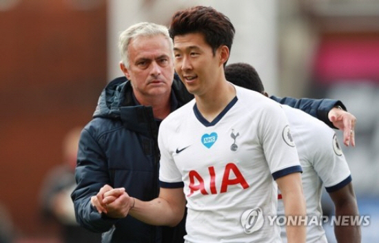 韓 축구 역대급! "손흥민, 무리뉴 만났다" 튀르키예 1티어 보도...페…