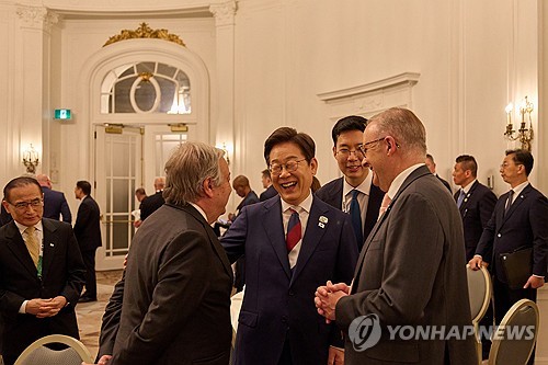 李대통령, G7 이틀 차 정상외교 박차…유엔 사무총장과 회담