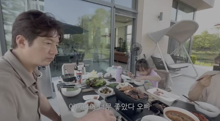 정준호♥이하정, '100억 세컨하우스'서 소고기 파티 "골프장뷰 보이니 …