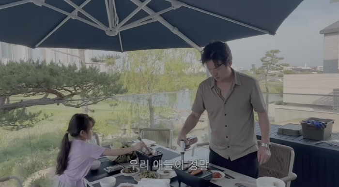 정준호♥이하정, '100억 세컨하우스'서 소고기 파티 "골프장뷰 보이니 …