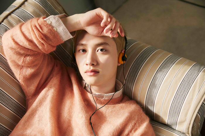 도경수 맞아? 데뷔 14년만 첫 금발 파격 변신...7월 컴백 열기 최고…