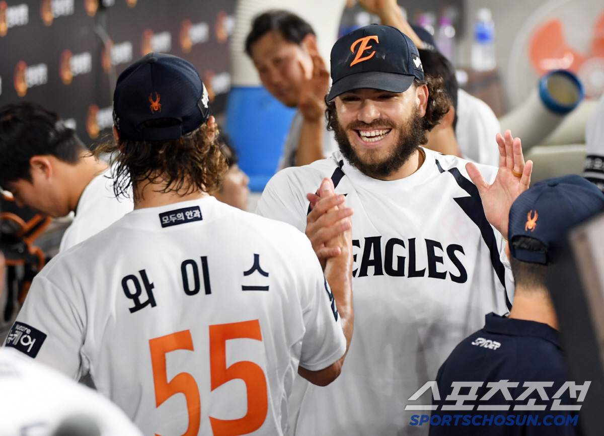 "폰세와 건강한 경쟁은 좋은 일" 대전 예수의 대반전 드라마...KBO …