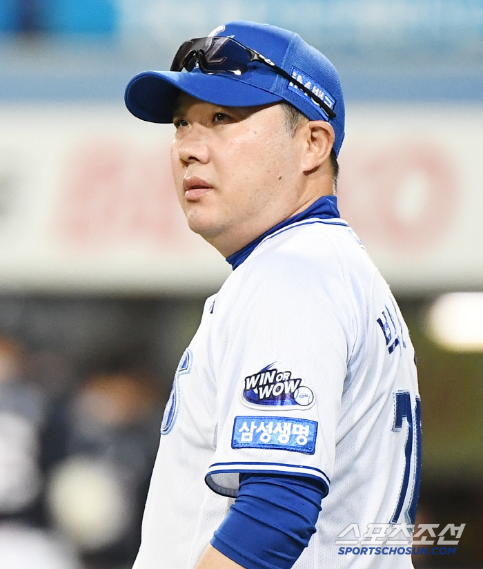 삼성 새 외인 한국 왔다! → 박진만 감독 