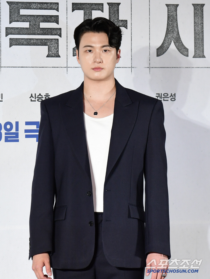 [공식] 신승호, 4년 전 군 면제 판정…소속사 "십자인대 파열로 수술받…