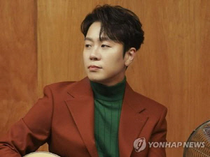 가수 정엽, 결혼 5년 만에 득남…