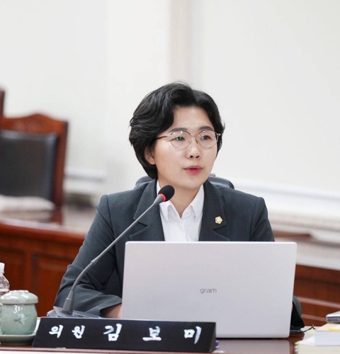김보미 전남 강진군의원 "군 축제행사, 전형적인 전시행정"