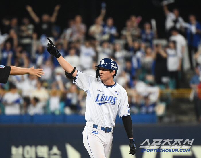 '동심파괴자' 디아즈, 해맑게 웃던 18살 새내기의 승리가 물거품 됐다 …