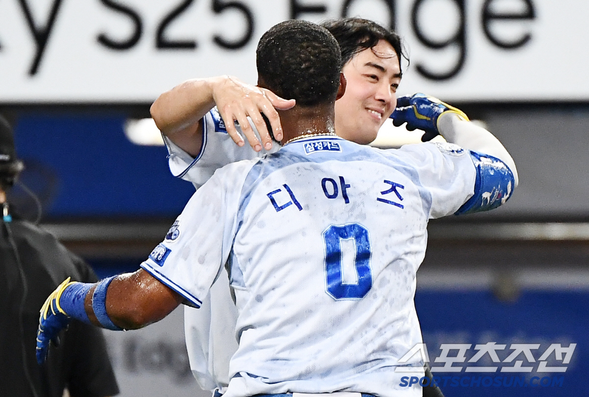 '동심파괴자' 디아즈, 해맑게 웃던 18살 새내기의 승리가 물거품 됐다 …