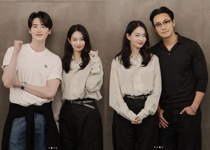 “이 조합 실화?” 신민아·주지훈·이종석 ‘재혼황후’ 실사판 케미 첫 공…