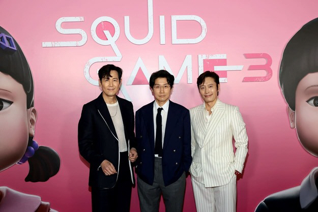 美 뉴욕에서도 기립박수 터졌다..'오징어 게임3' 황동혁 감독 "실망시키…
