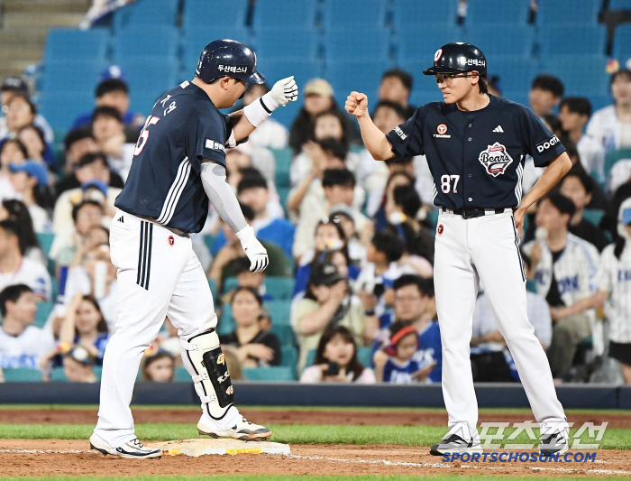 0-5를 뒤집었다! 두산, 이걸 이기네.. 김택연도 디아즈에 설욕! → 삼성에 9-8 짜릿한 역전극