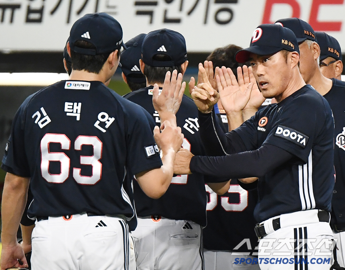 9-8 대혈투 승리! 조성환 감독대행 "이런 승리가 자신감으로 이어질 것…
