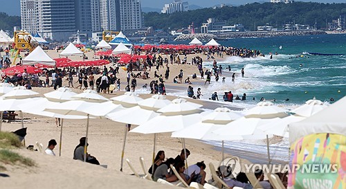 QR코드 신고로 해수욕장·축제장 바가지요금 잡는다