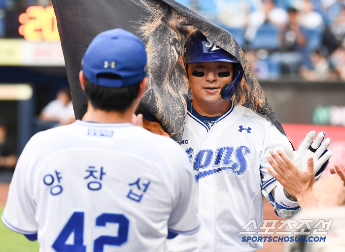 만루포 친 박병호 꾸짖은 강민호...’소 귀에 경 읽기’란 이런 상황? …