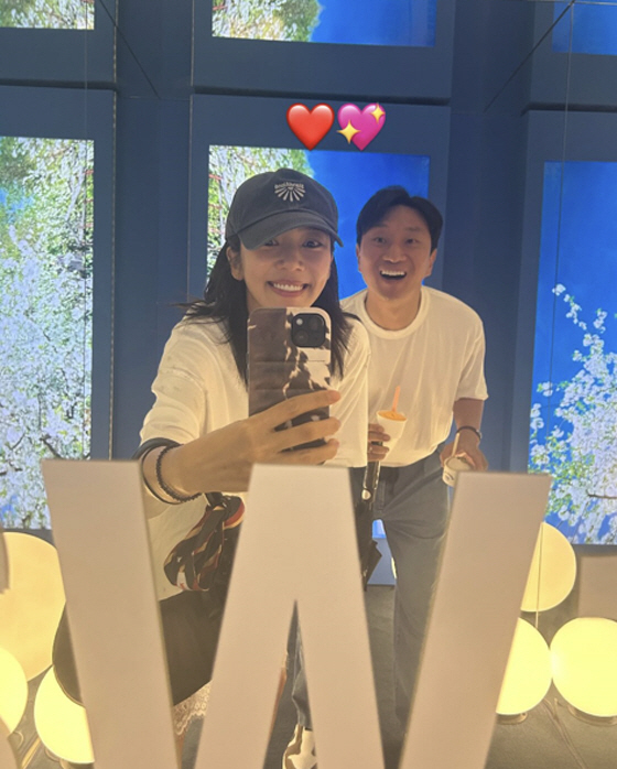 '이규혁♥' 손담비, 딸 2개월인데 영재 소리 듣겠네...벌써 쏟아지는 …
