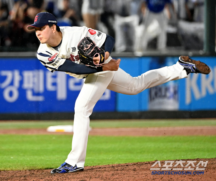 '54억 아깝지 않아!' 올해 2번째 3연투 → 3연속 세이브 → 구원 공동 1위…
