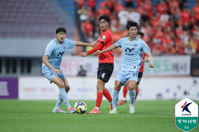 '이것이 영입 효과' 모재현+김건희 데뷔골 폭발! 강원, 대구에 3-0 …