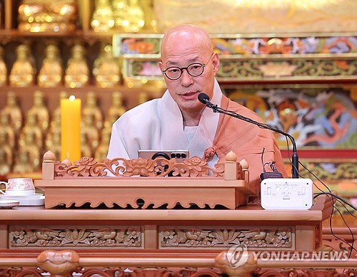 진우스님 "빵이 목숨보다 중요한 현실…어떤 죽음은 너무 부당"