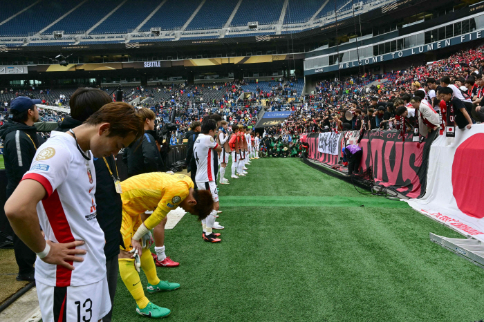 '1-0→1-2, 통한의 눈물' 日 J리그 '심장' 우라와, 인터 밀란에 '극장 역전패'…2전 전패 조별리그 조기 탈락
