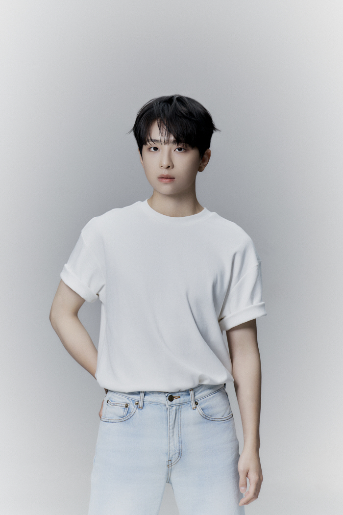 김시훈, 새 둥지 찾았다…에이티식스와 전속계약 체결