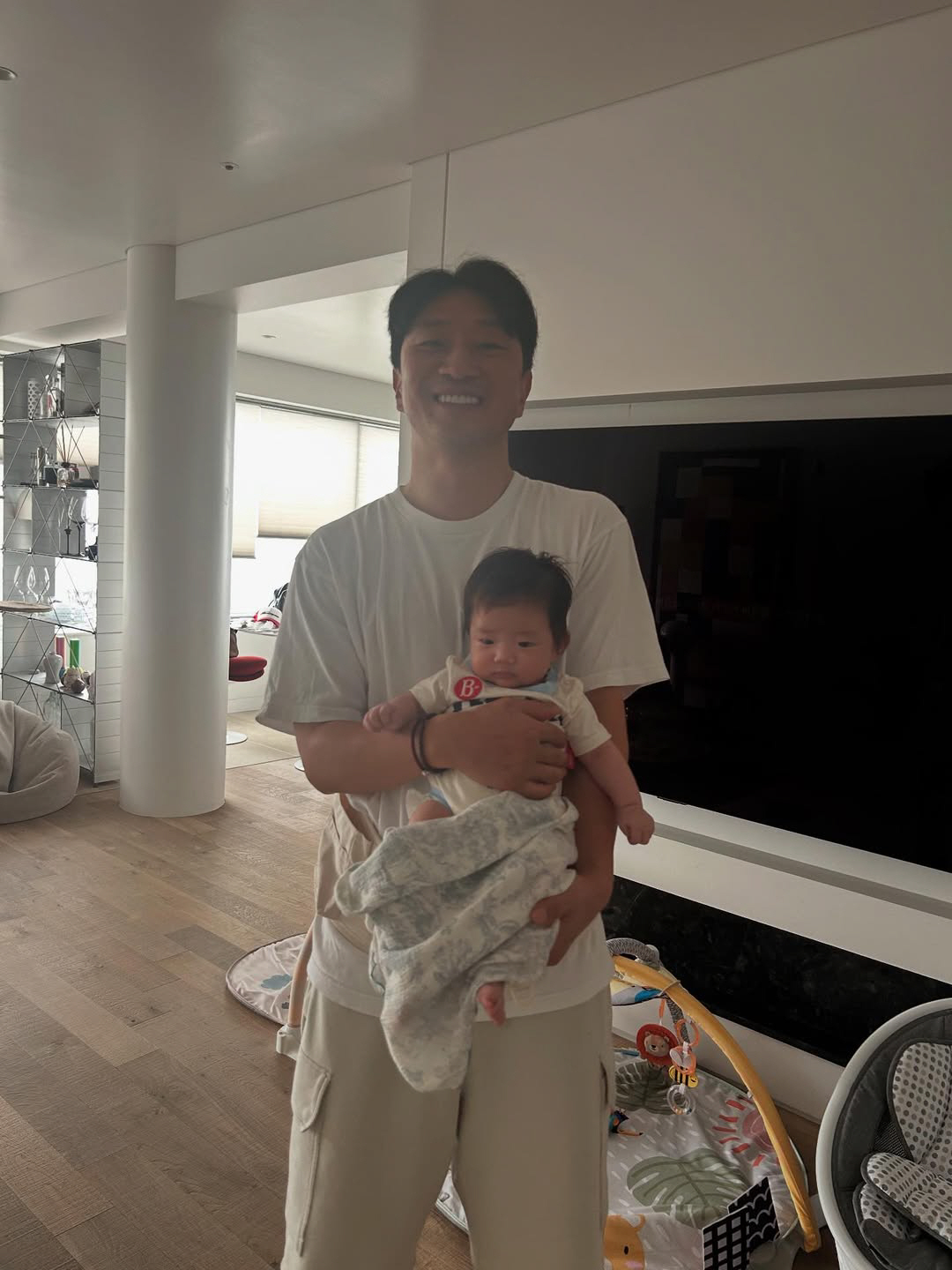 손담비, 출산 2개월만 母 다 됐네...딸·이규혁♥과 있을 때 더 빛나는…