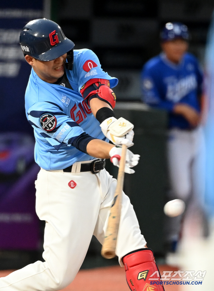 김민성 2루타 장면