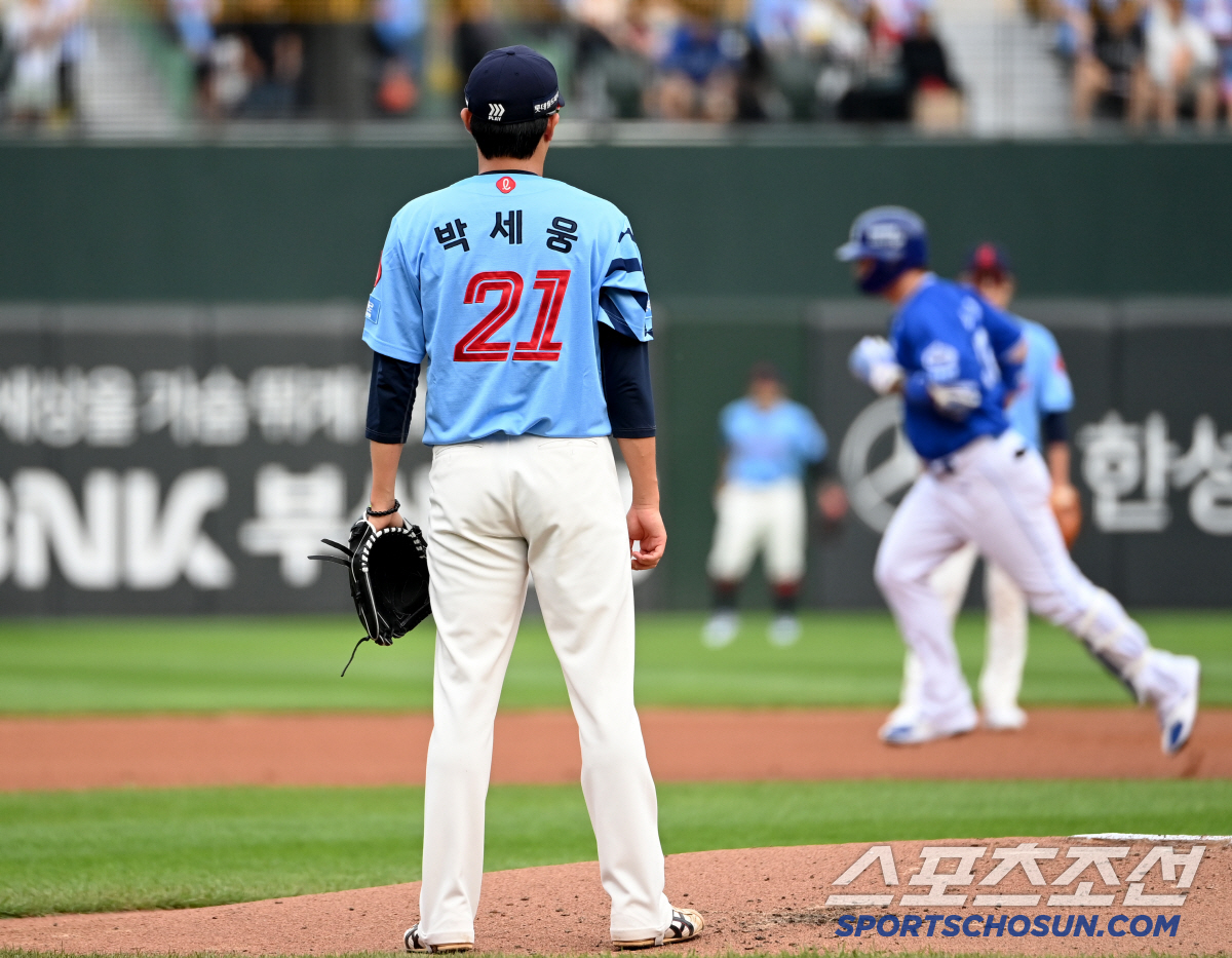 박세웅 무너져도 '평균 156㎞' 홍민기+윤성빈 있다! 롯데, 7회 '타…