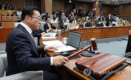 인청특위 위원장 "김민석, 오후 6시까지 자료 미제출 시 조치"
