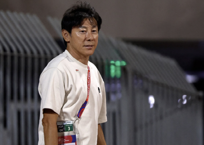 "이건 유럽팀 아니야?" '역대급 귀화 러쉬' 소용없나...인니, 신태용…