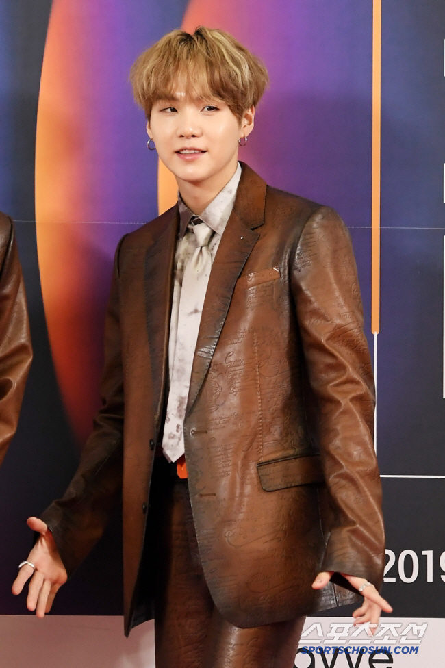 [공식]BTS 슈가, 세브란스 손잡고 '민윤기 치료센터' 건립…50억 기부