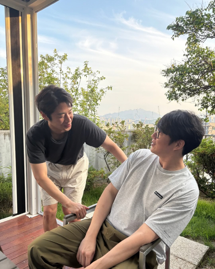 [SCin스타] 정준원, 고윤정·공효진에 이어 '212만' 성시경의 남자…