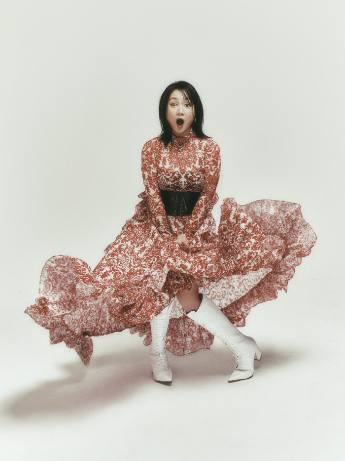 '14kg 감량' 박나래, 물오른 미모 프로필 공개…얼굴도 확 바뀐 느낌